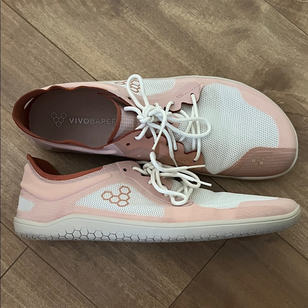 Vivo Barefoot Women's Pink and White Shoes - Picture 2 of 8
